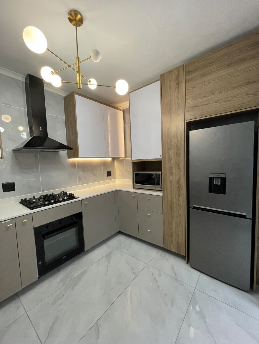 Kitchen — entrance
